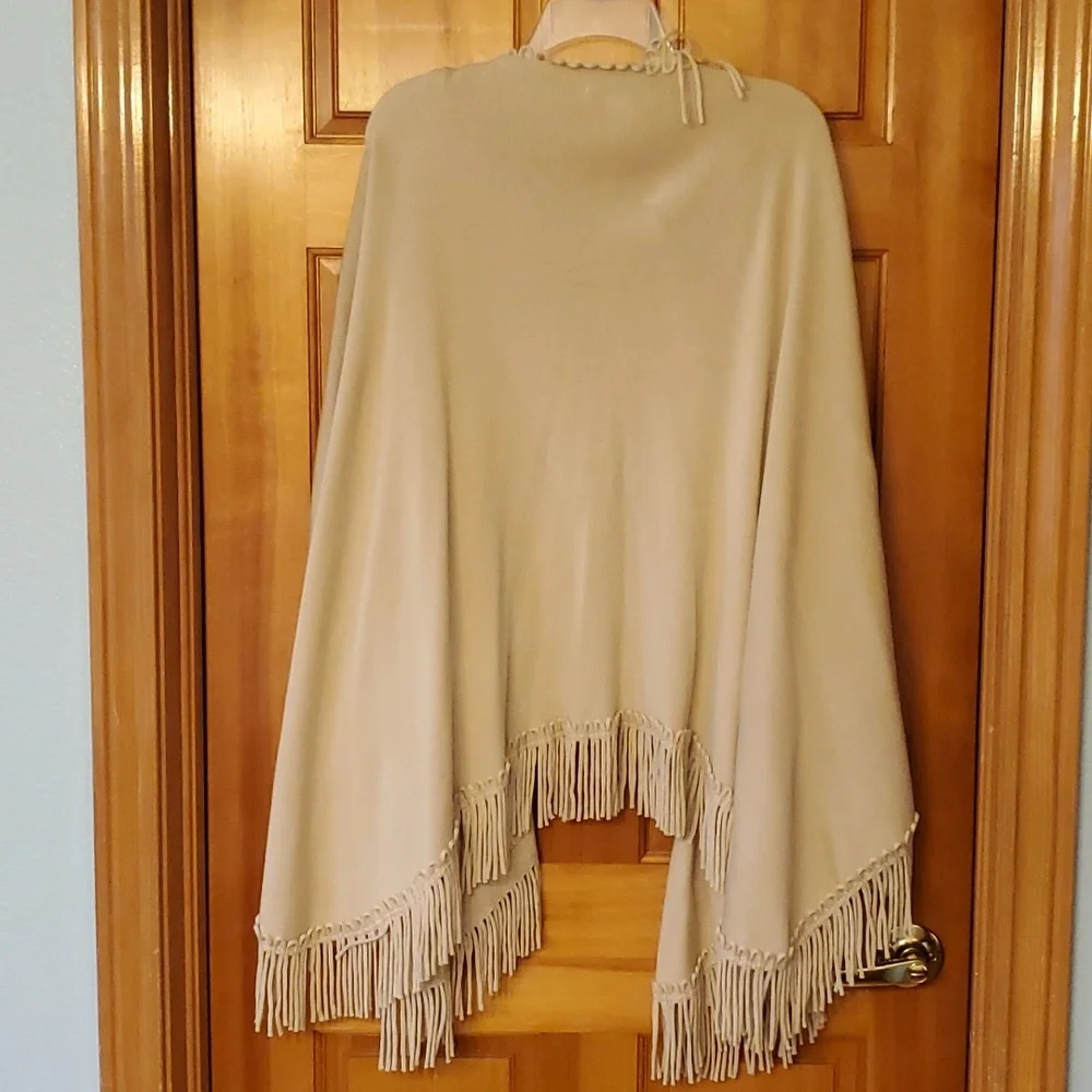 Coldwater Creek Womans Tan Soft Fringed‎ Boho Shawl One Size - Picture 9 of 10